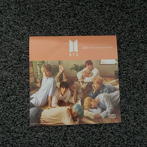 BTS OFFICIAL 2020 12 x 14 inch Monthly Calendar - Picture 1 of 3